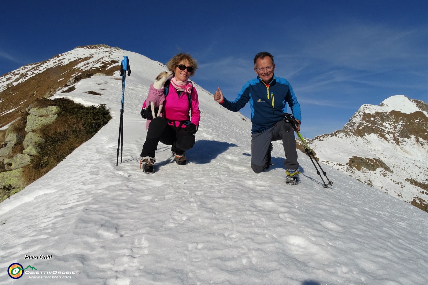 54 Sullla dorsale innevata di salita al Valegino.JPG